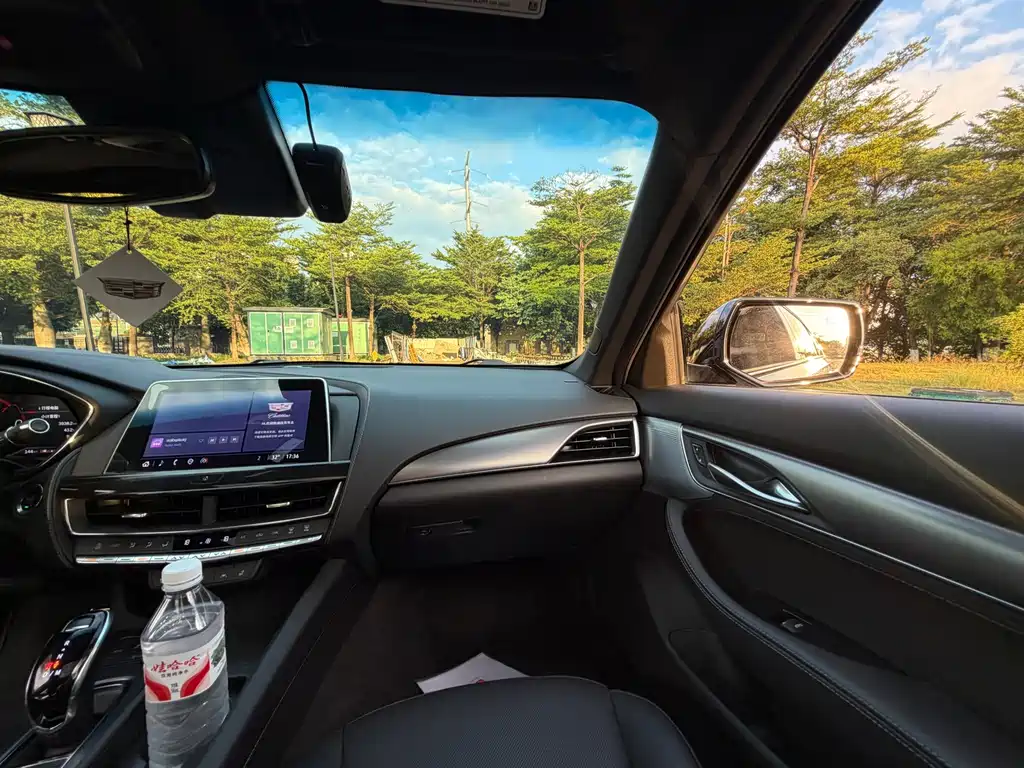 Cadillac CT5 — фото 15