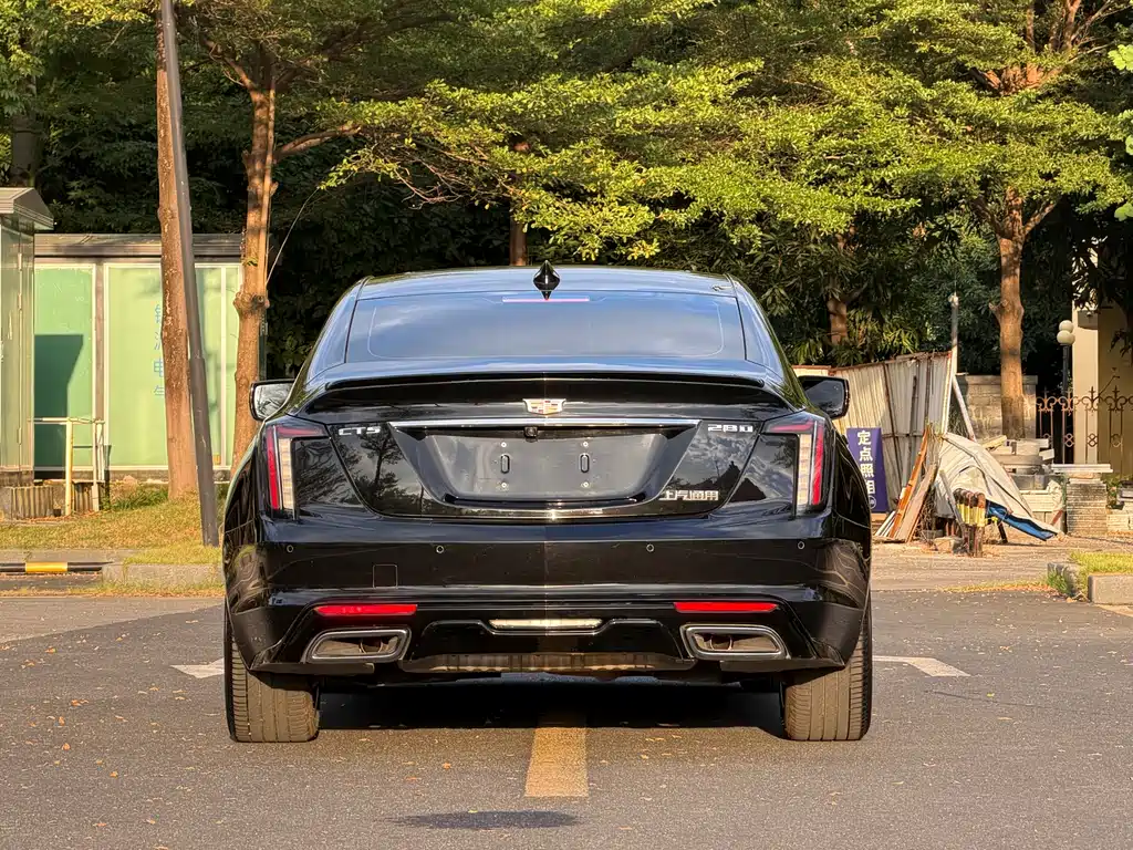 Cadillac CT5 — фото 4