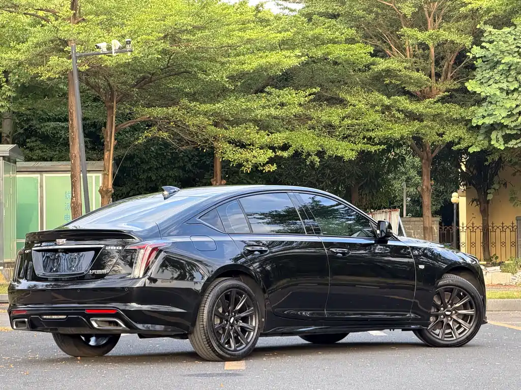 Cadillac CT5 — фото 6