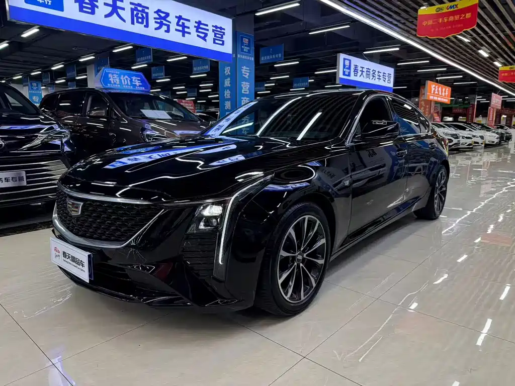 Cadillac CT5 — фото 1