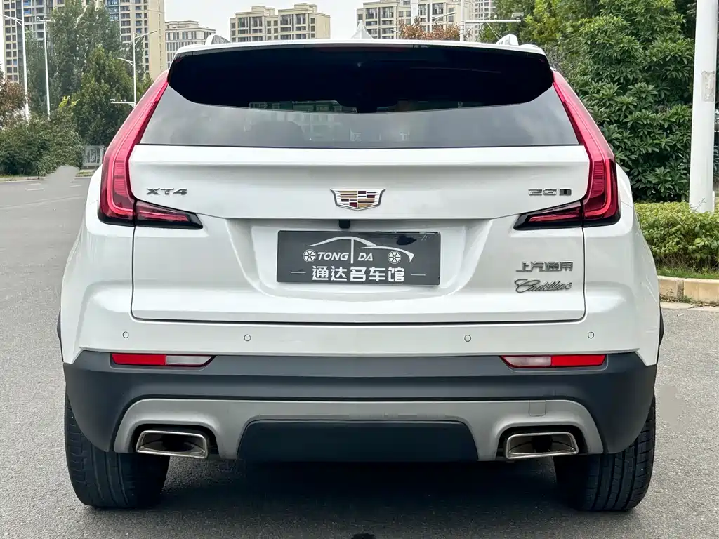 Cadillac XT4 — фото 20