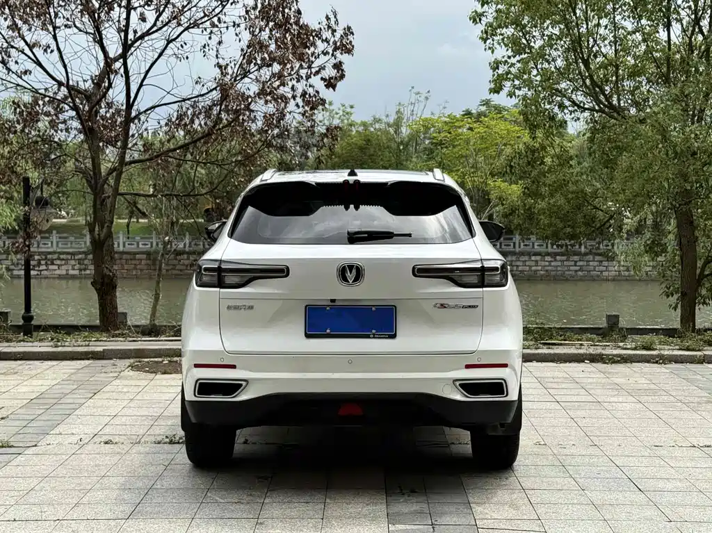 Changan CS55PLUS — фото 3