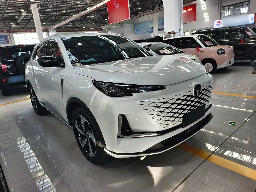 Changan CS55PLUS — фото 7