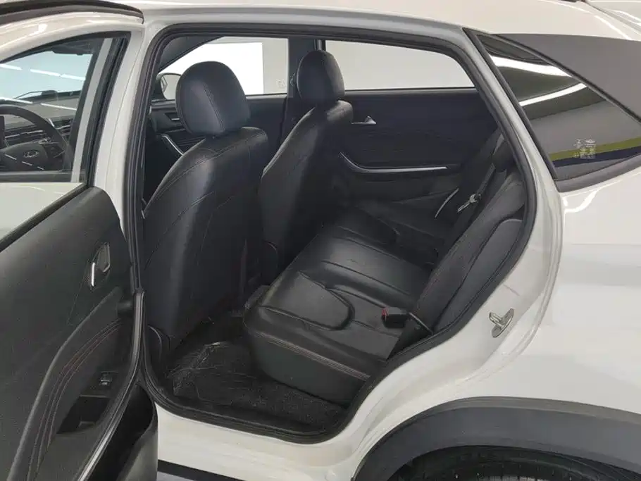 Chery Tiggo 3x — фото 11