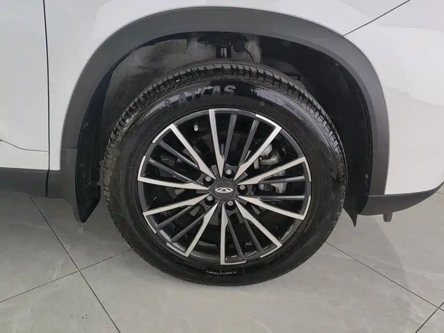Chery Tiggo 8 PLUS — фото 6