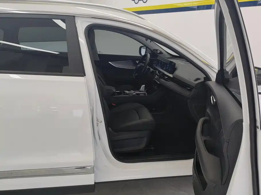 Chery Tiggo 8 PLUS — фото 8