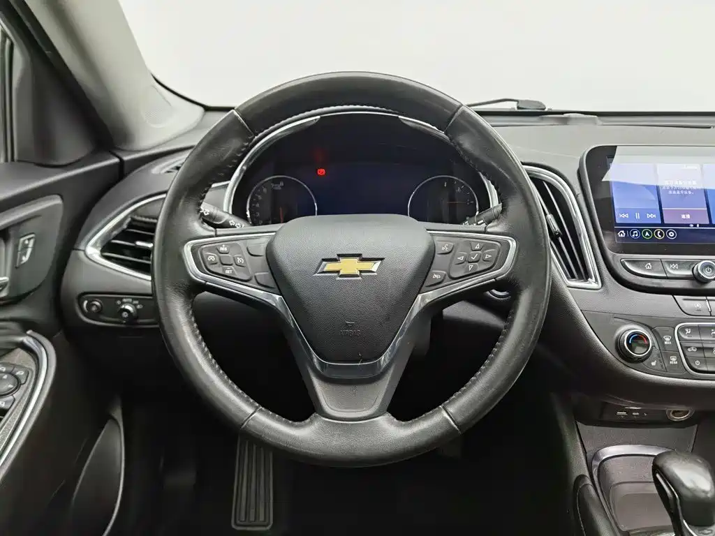 Chevrolet Malibu XL — фото 11