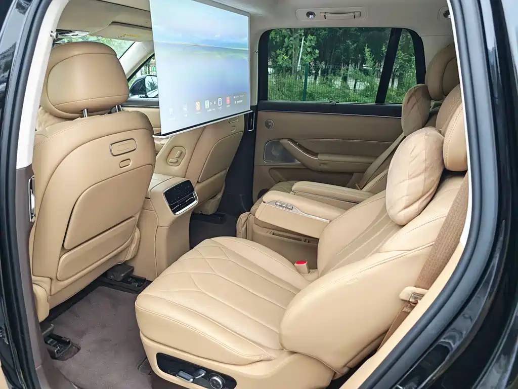 AITO AITO M8 — фото 10