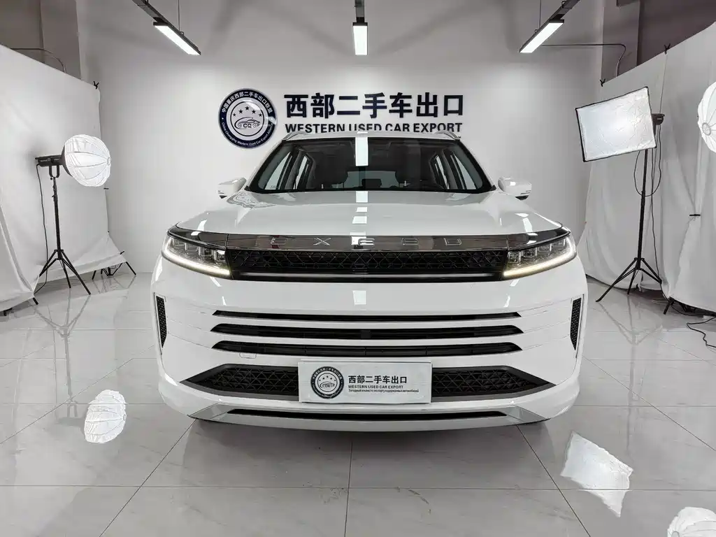Exeed Zhaofeng — фото 2