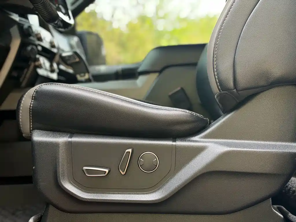 Ford F-150 Raptor — фото 10