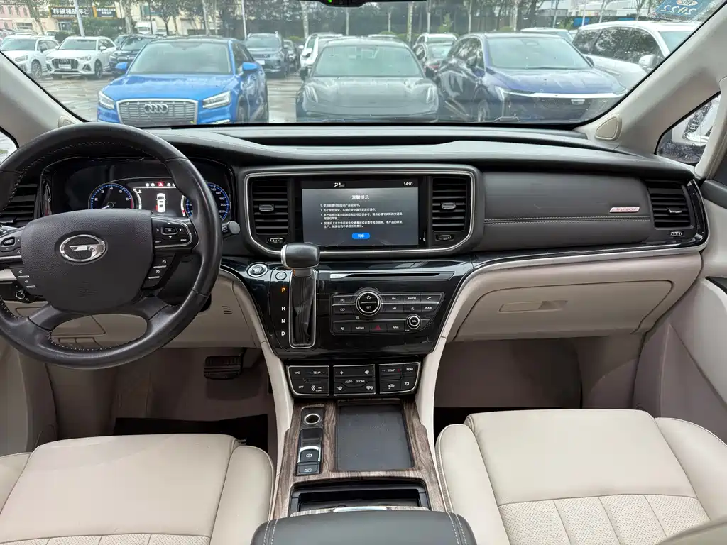 GAC Motor Trumpchi M8 — фото 9