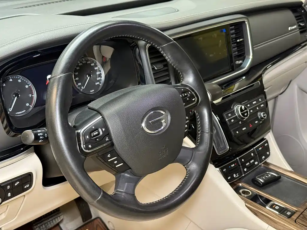 GAC Motor Trumpchi M8 — фото 13