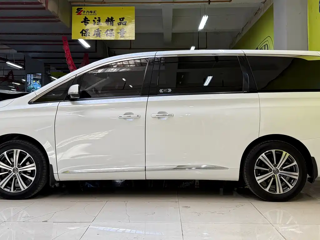 GAC Motor Trumpchi M8 — фото 4