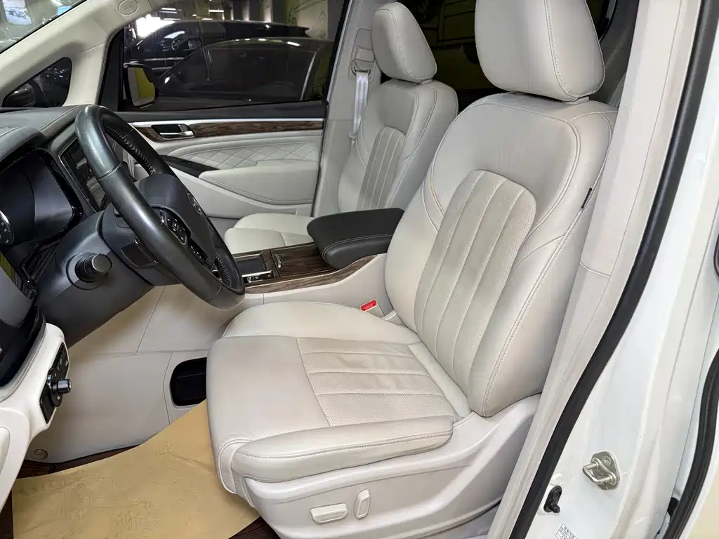 GAC Motor Trumpchi M8 — фото 9