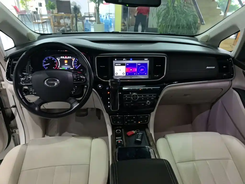 GAC Motor Trumpchi M8 — фото 9