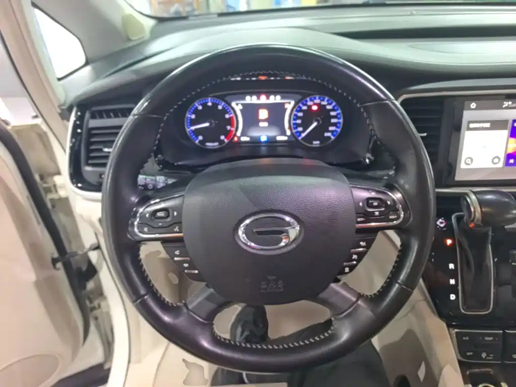 GAC Motor Trumpchi M8 — фото 10
