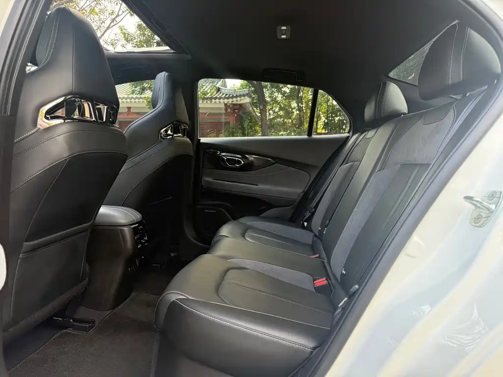 GAC Motor Shadow Leopard — фото 6