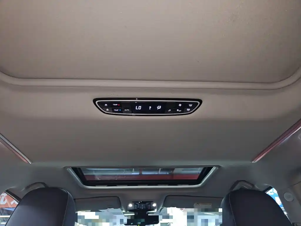 GAC Motor Trumpchi M8 — фото 17