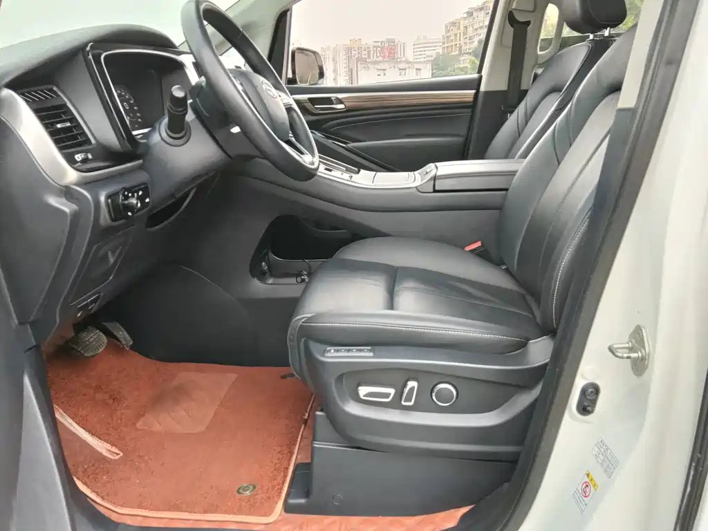 GAC Motor Trumpchi M8 — фото 9