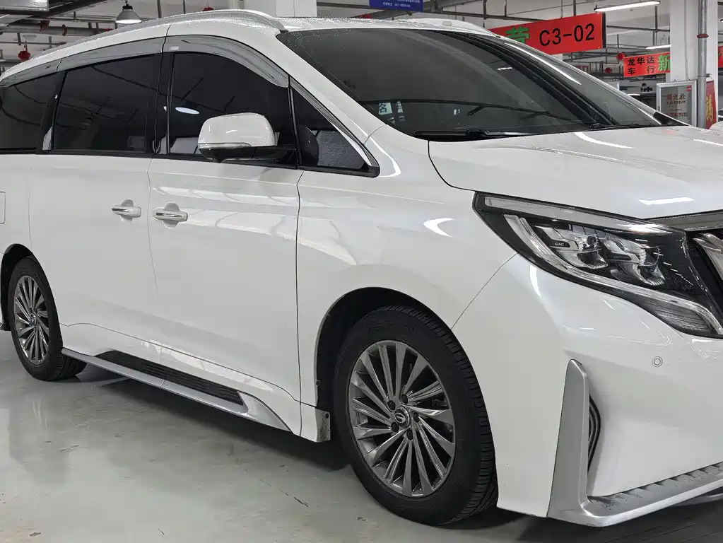 GAC Motor Trumpchi M8 — фото 3