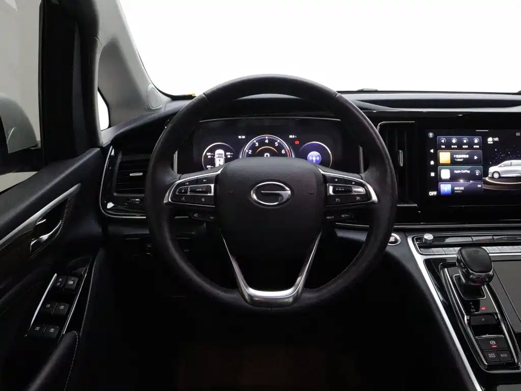 GAC Motor Trumpchi M8 — фото 16