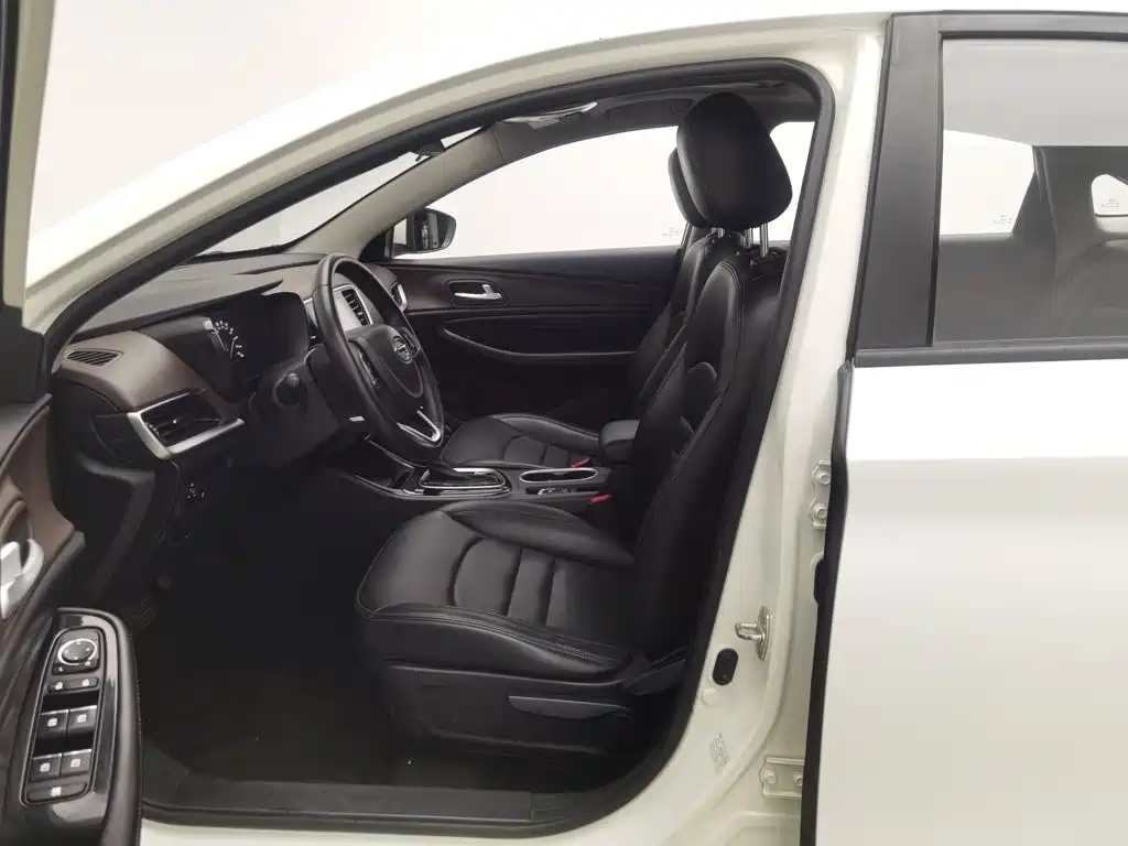 GAC Motor Trumpchi GA4 — фото 10