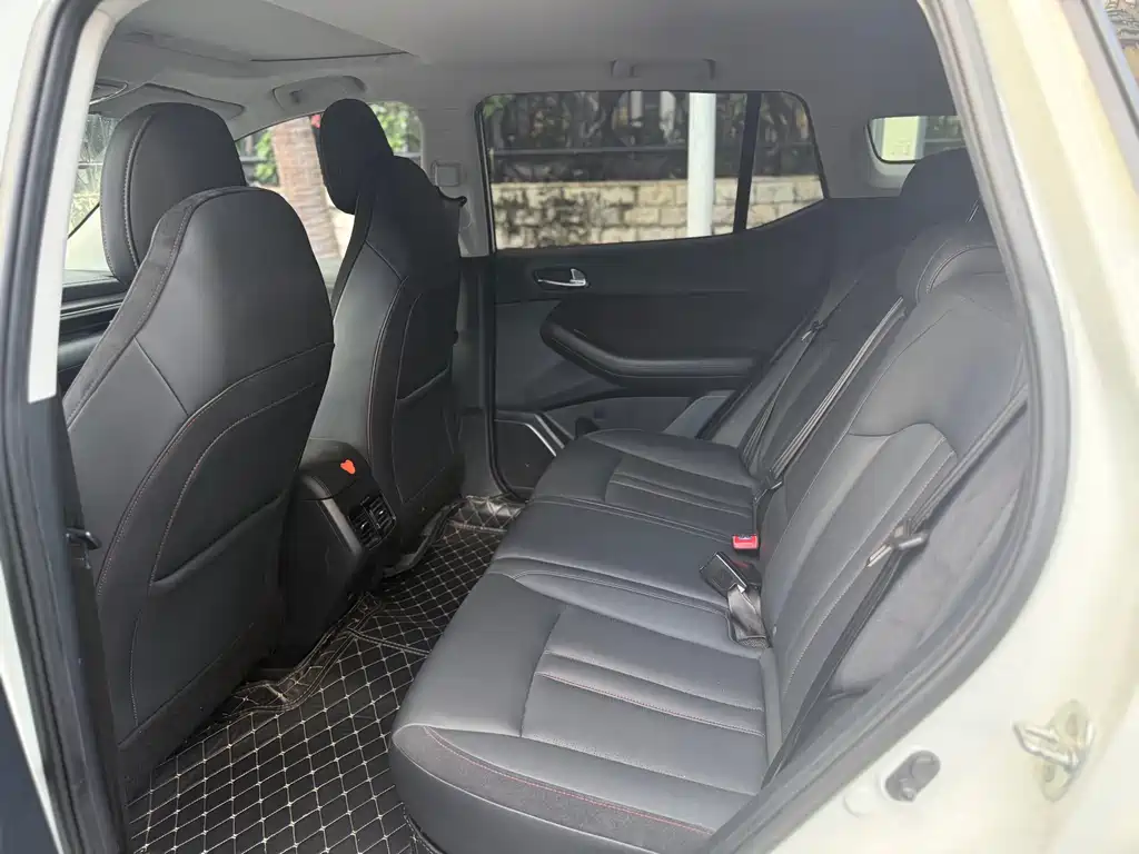 GAC Motor GS4 Hybrid — фото 8