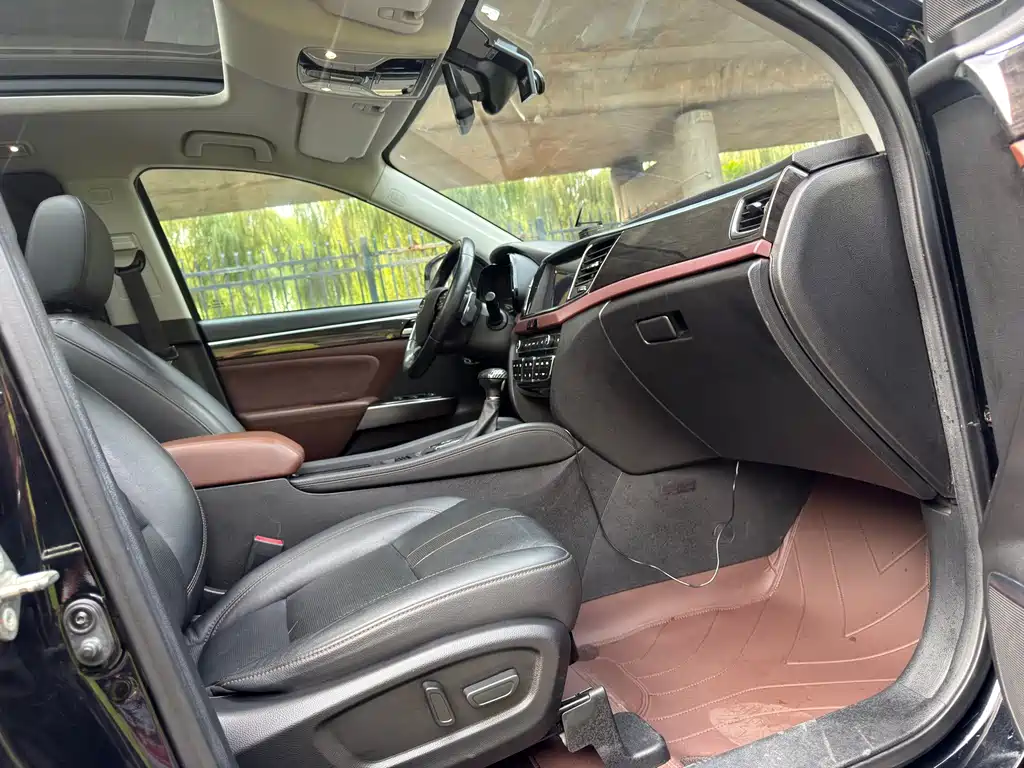 GAC Motor Trumpchi GS8 — фото 10