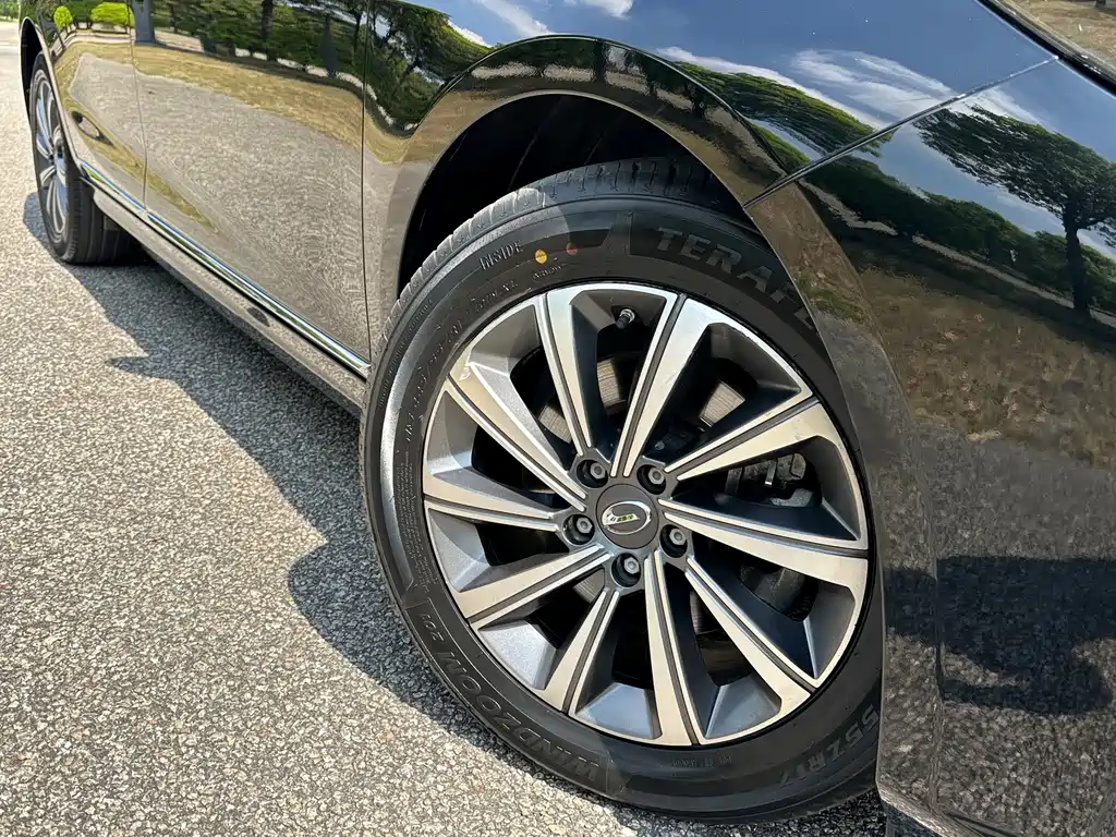 GAC Motor Trumpchi GA8 — фото 4