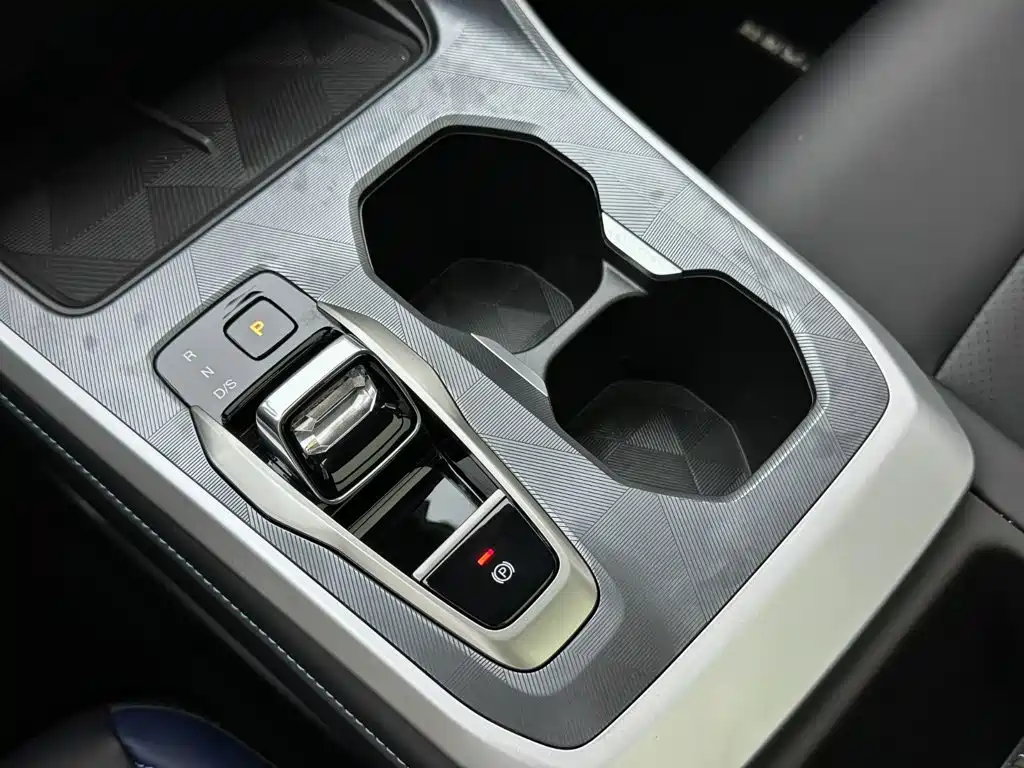 GAC Motor Trumpchi GS3 — фото 17