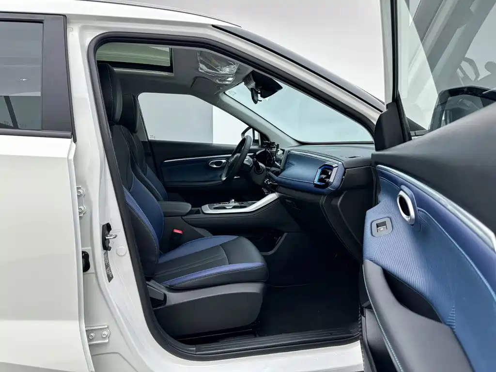 GAC Motor Trumpchi GS3 — фото 24