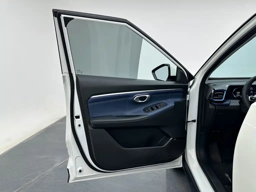GAC Motor Trumpchi GS3 — фото 10