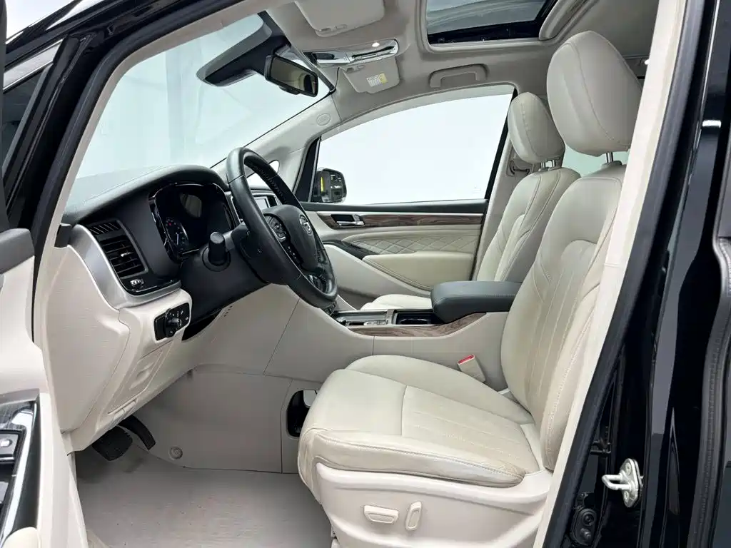 GAC Motor Trumpchi M8 — фото 14