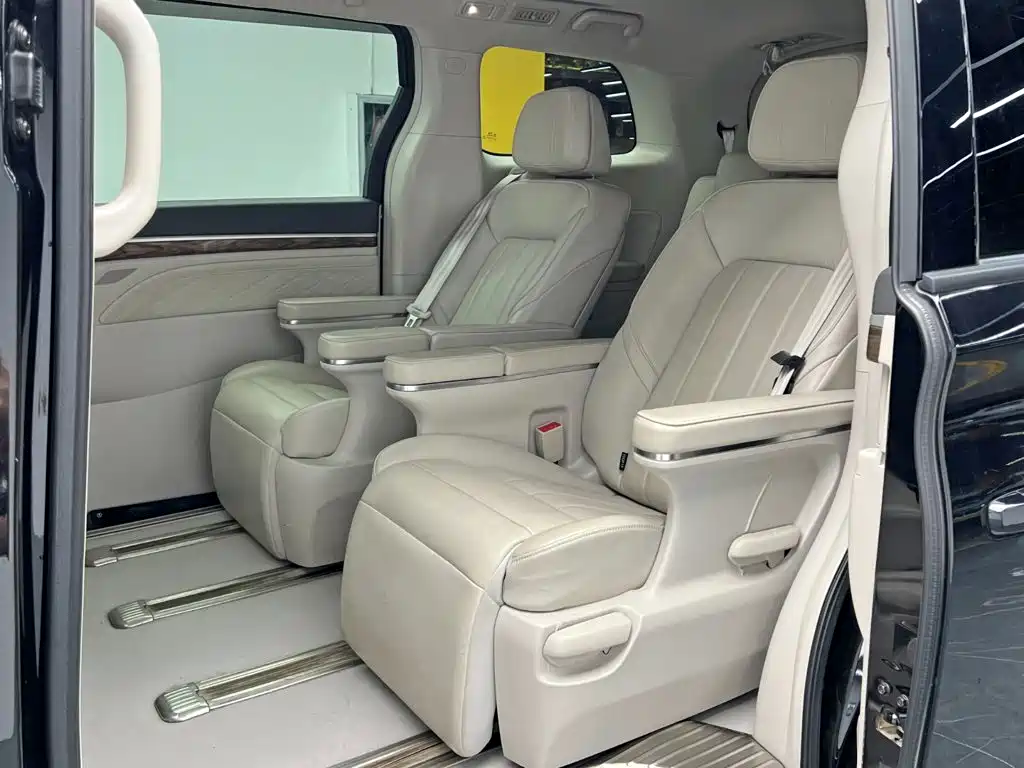 GAC Motor Trumpchi M8 — фото 15