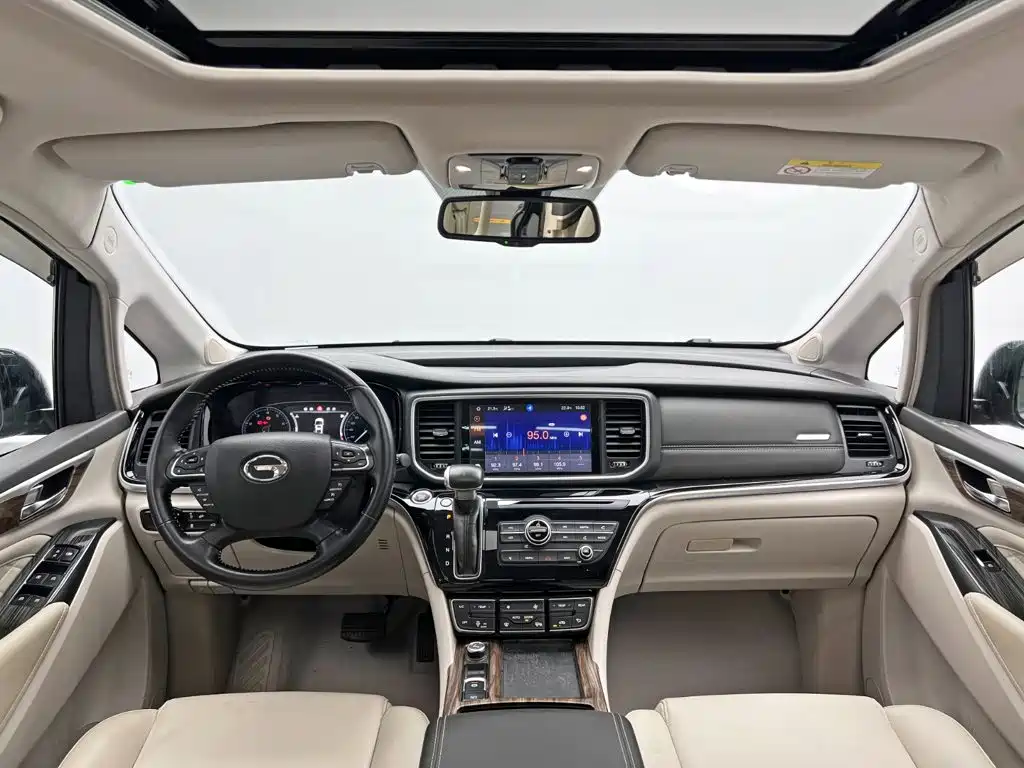 GAC Motor Trumpchi M8 — фото 23