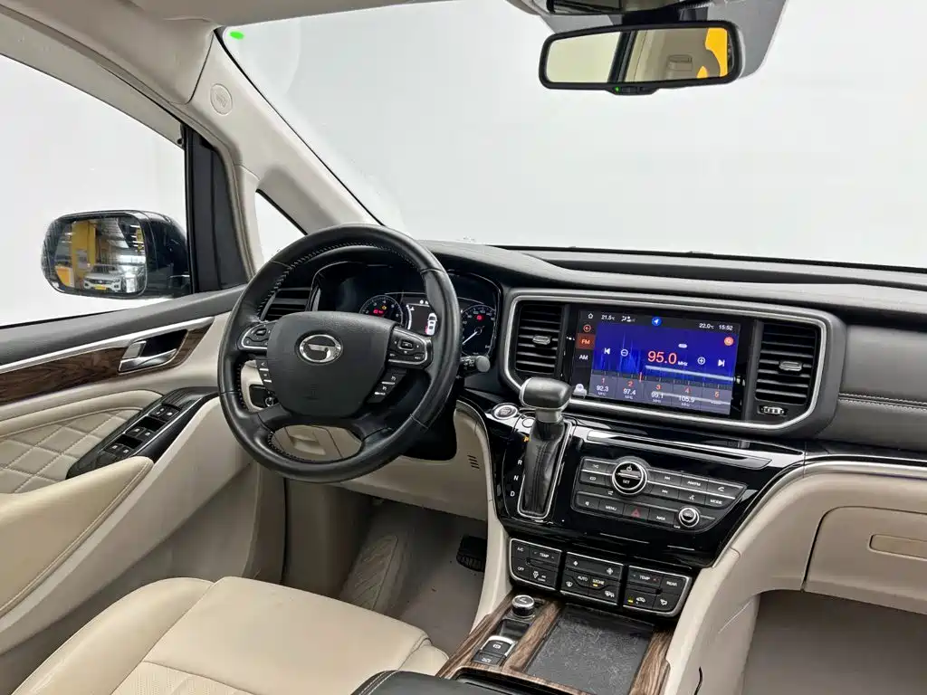 GAC Motor Trumpchi M8 — фото 24