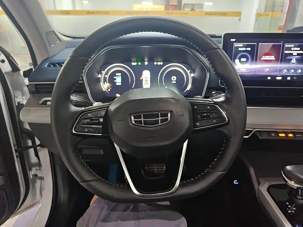 Geely Preface — фото 10