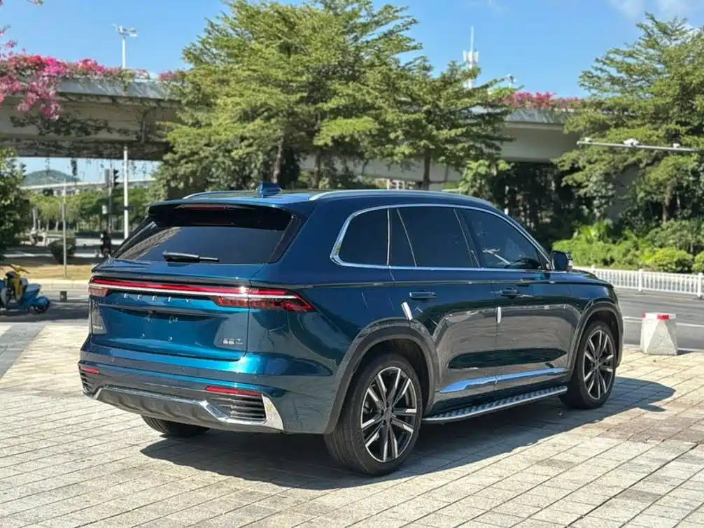 Geely Xingyue L — фото 9