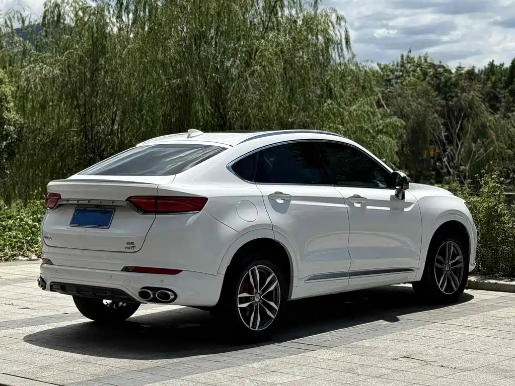 Geely Xingyue — фото 4
