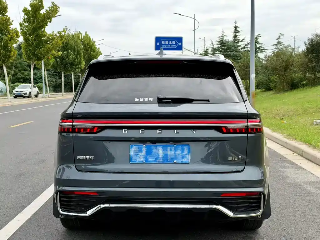 Geely Xingyue L — фото 8