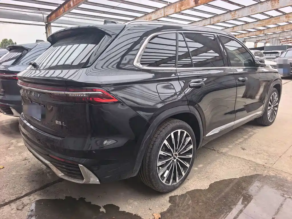 Geely Xingyue L — фото 10