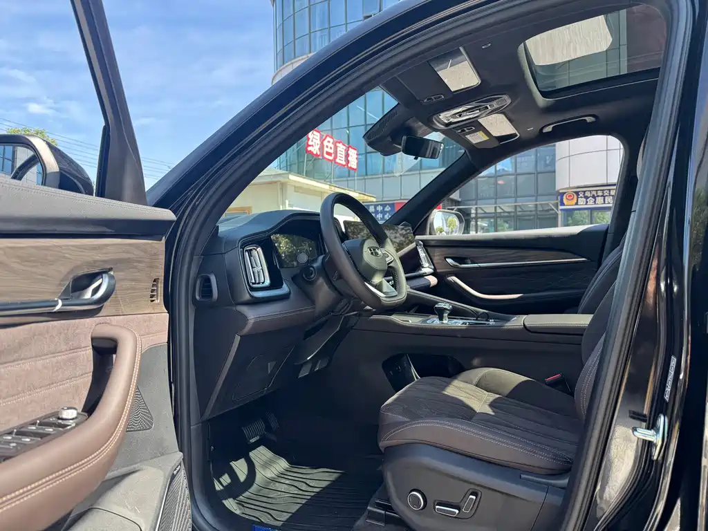 Geely Xingyue L — фото 10