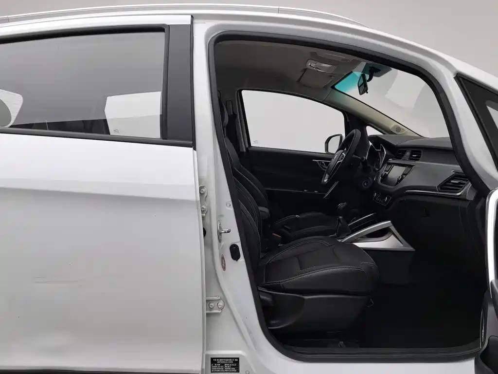 Geely Vision X3 — фото 23