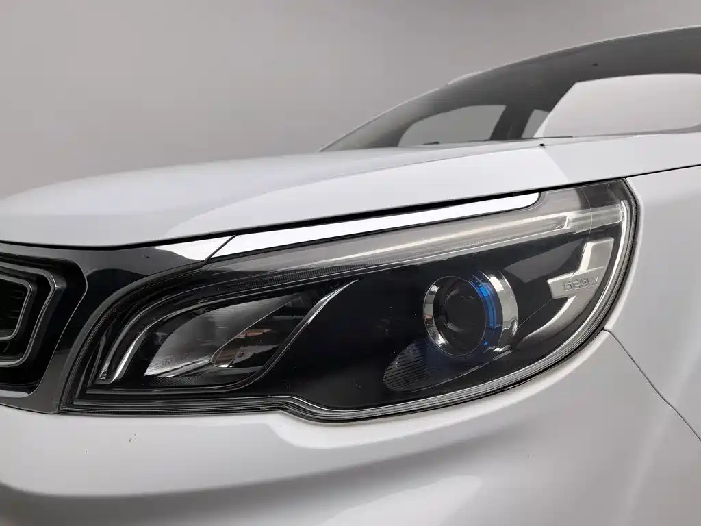 Geely Vision X3 — фото 7