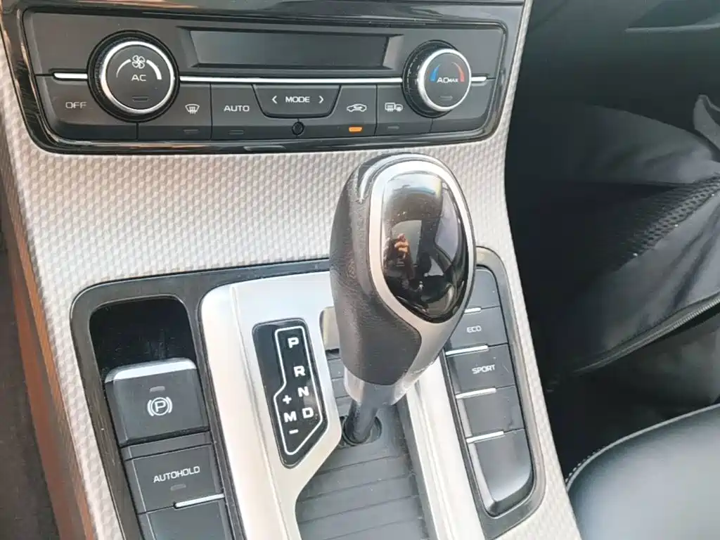 Geely Emgrand GS — фото 13