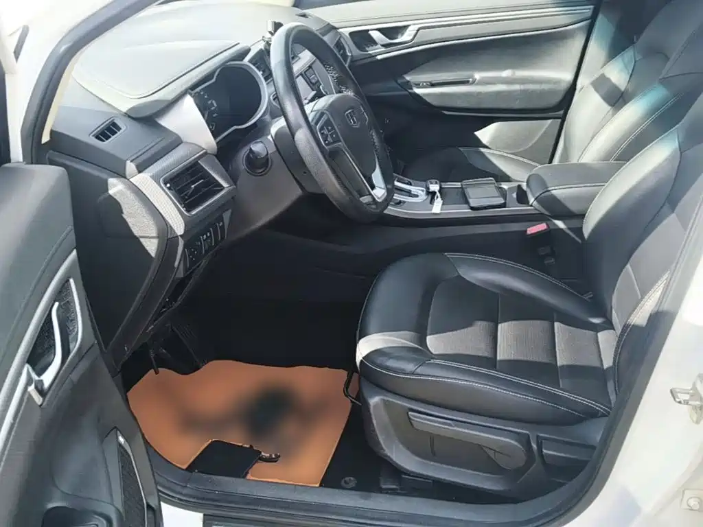 Geely Emgrand GS — фото 14