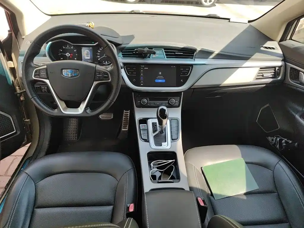Geely Emgrand GS — фото 10