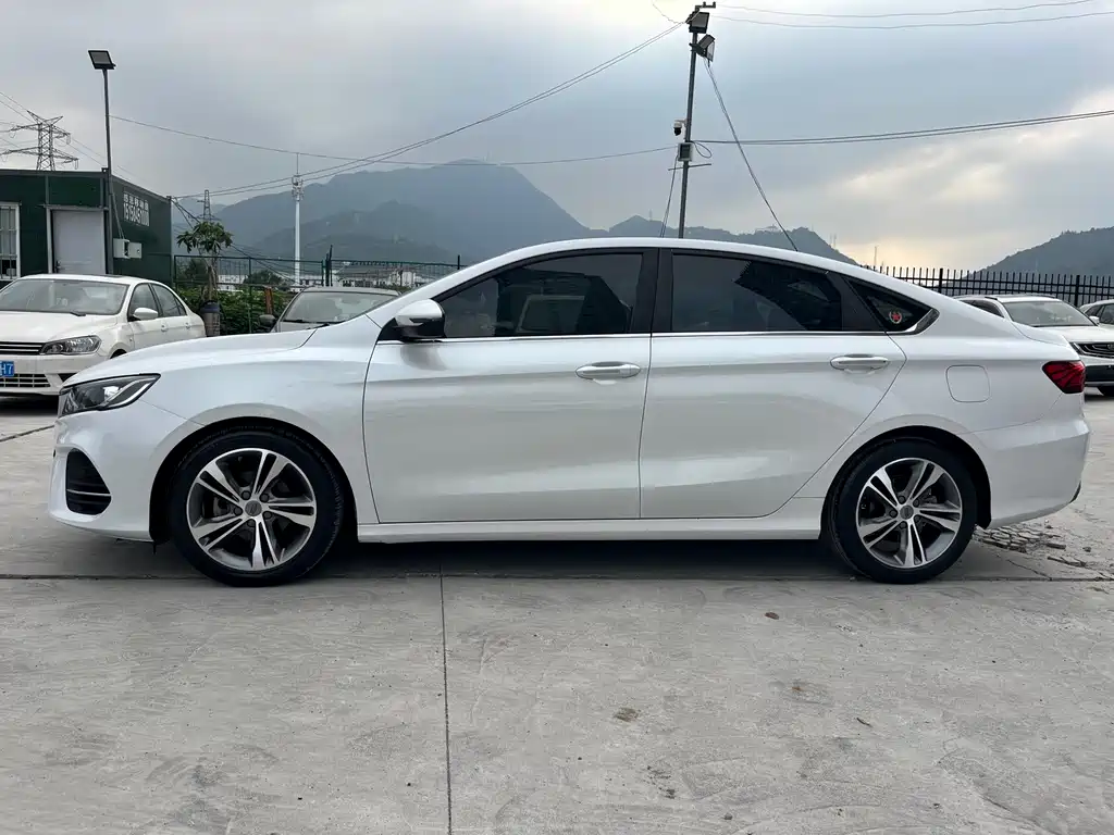 Geely Binrui — фото 17