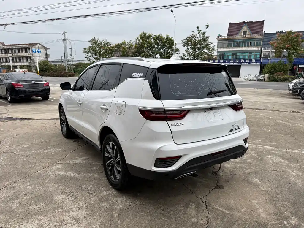Geely Vision X6 — фото 9
