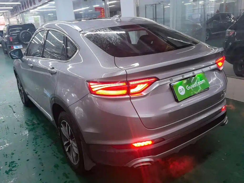 Geely Xingyue — фото 4